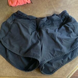 Black lulu shorts